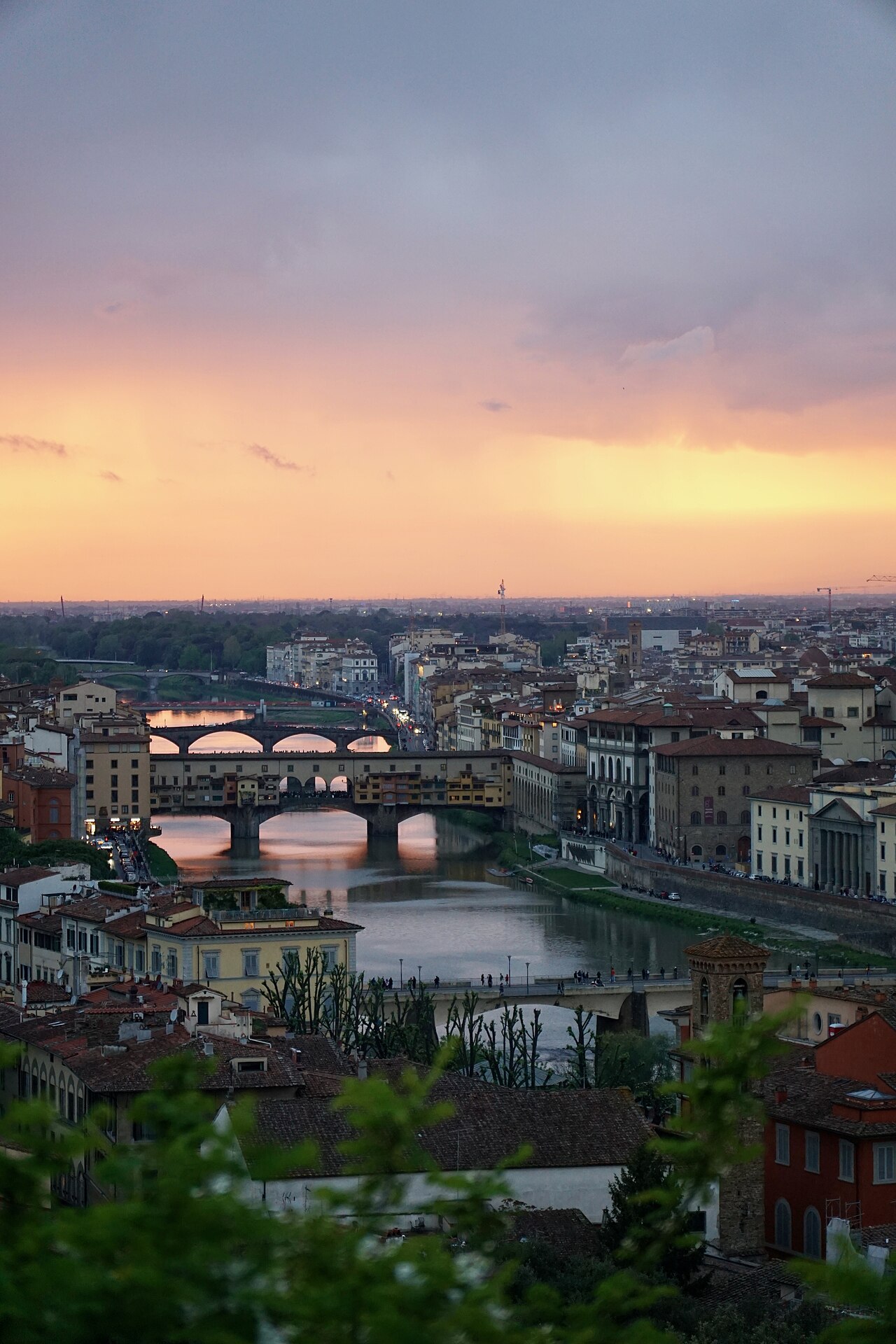 Ponte Vecchio sull'Arno al tramonto, Firenze
